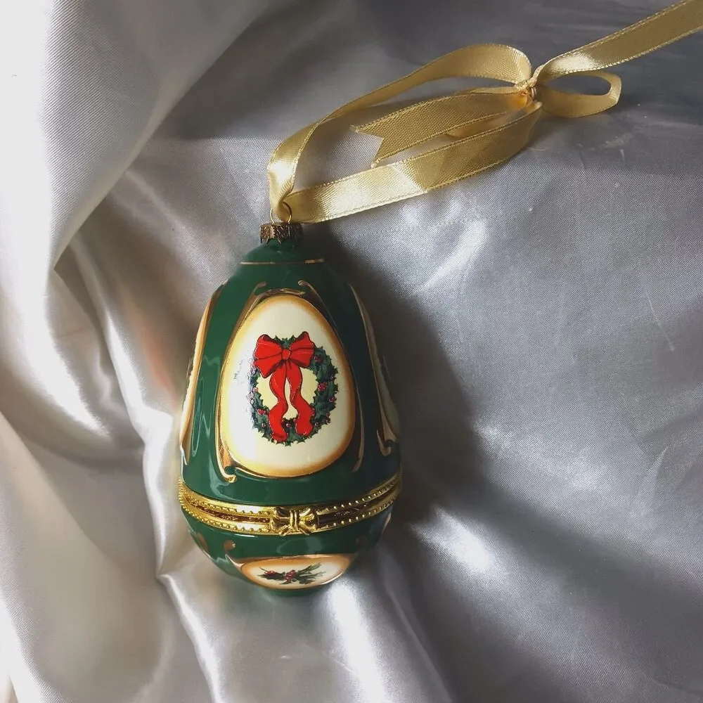 VINTAGE 2007 MR. CHRISTMAS MUSICAL EGG ORNAMENT (THE FIRST NOEL)-WORKING!